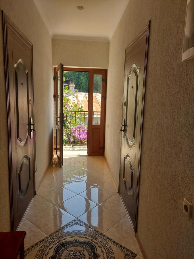 Гостевой Дом София 400 М До Моря Gagra Bagian luar foto