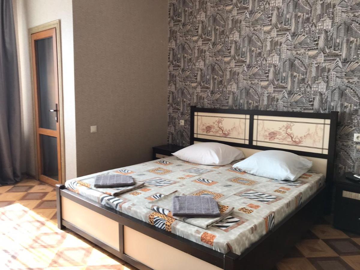 Гостевой Дом София 400 М До Моря Gagra Bagian luar foto